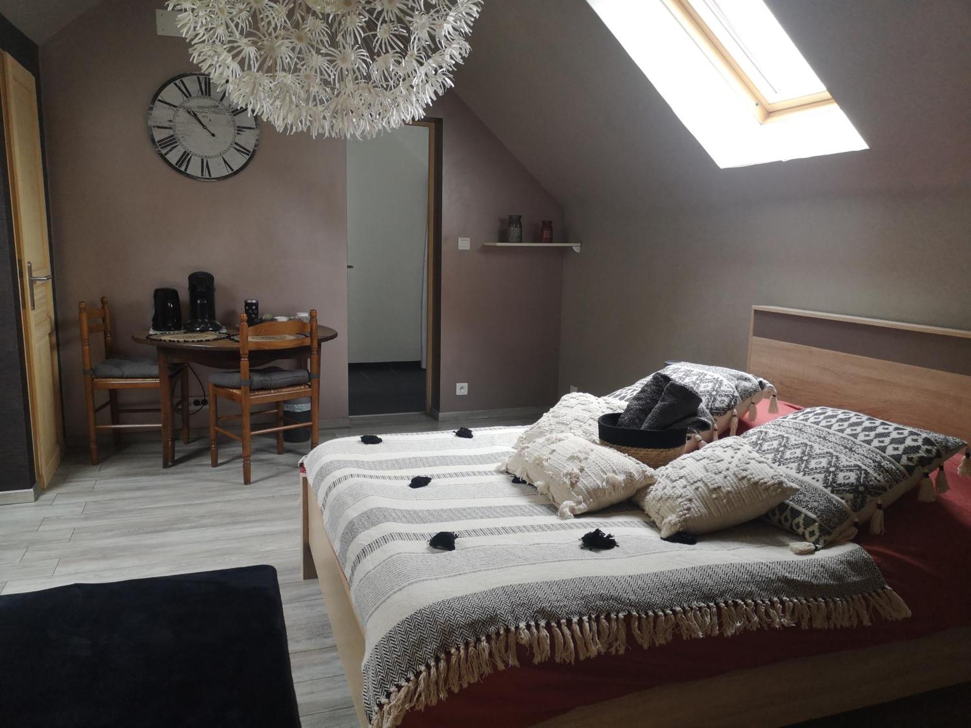 Agreable Chambre Privee Avec Entree Independante Langeais Luaran gambar